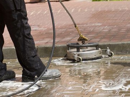 expert pressure washing in maidstone