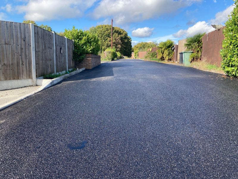 tarmac resurfacing of long residential lane in lenham maidstone 24